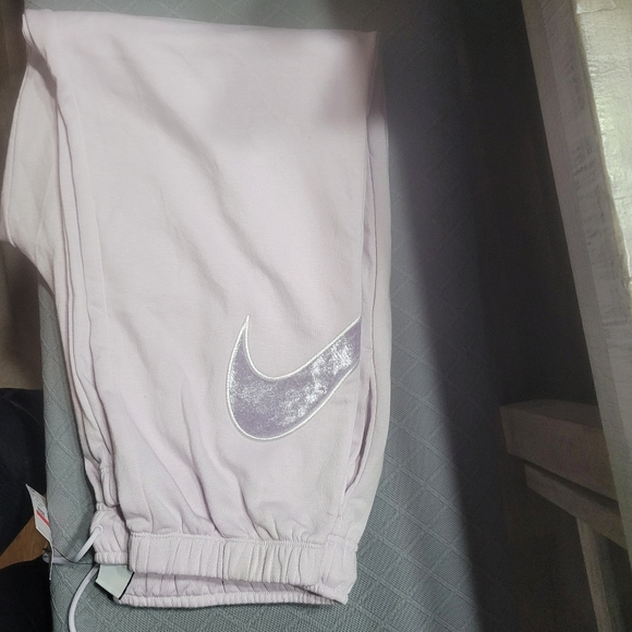 Nike Pants - NEW WITH TAGS Nike womans jogger sweats